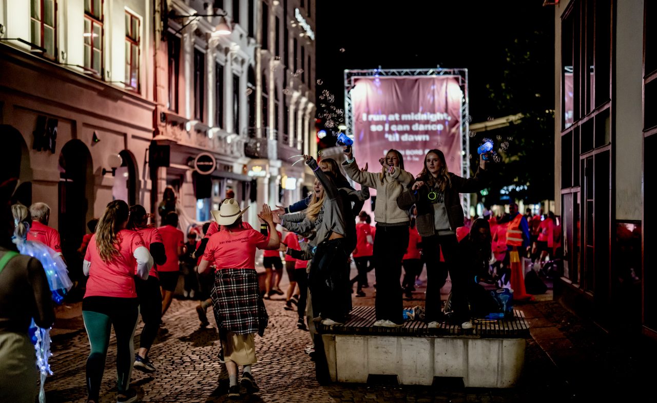 Midnattsloppet-Göteborg-hejaklack-2025
