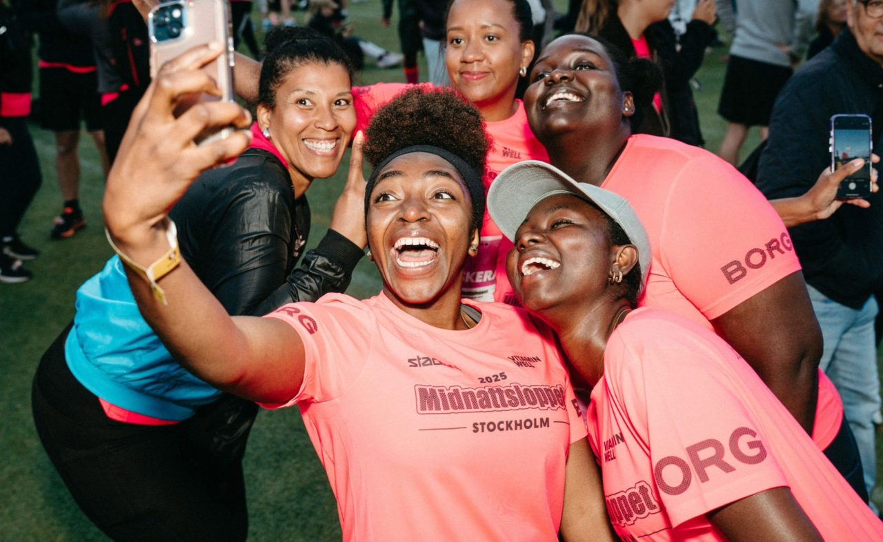 Bild på företag som tävlar tillsammans i Midnattsloppet