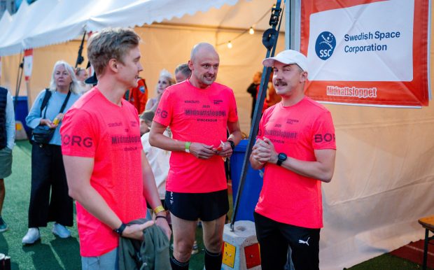 Zinken Midnattsloppet Stockholm 2025 företag tält rc runners corner