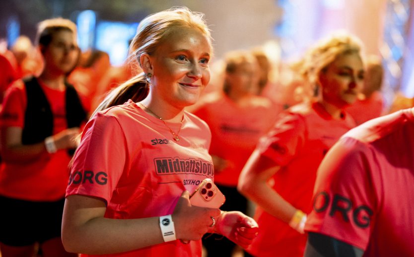 Den obligatoriska deltagare t-shirten