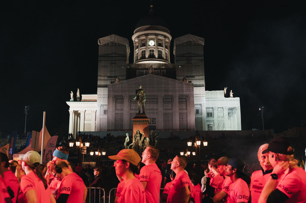 Midnight run helsinki 2025 starten kyrka