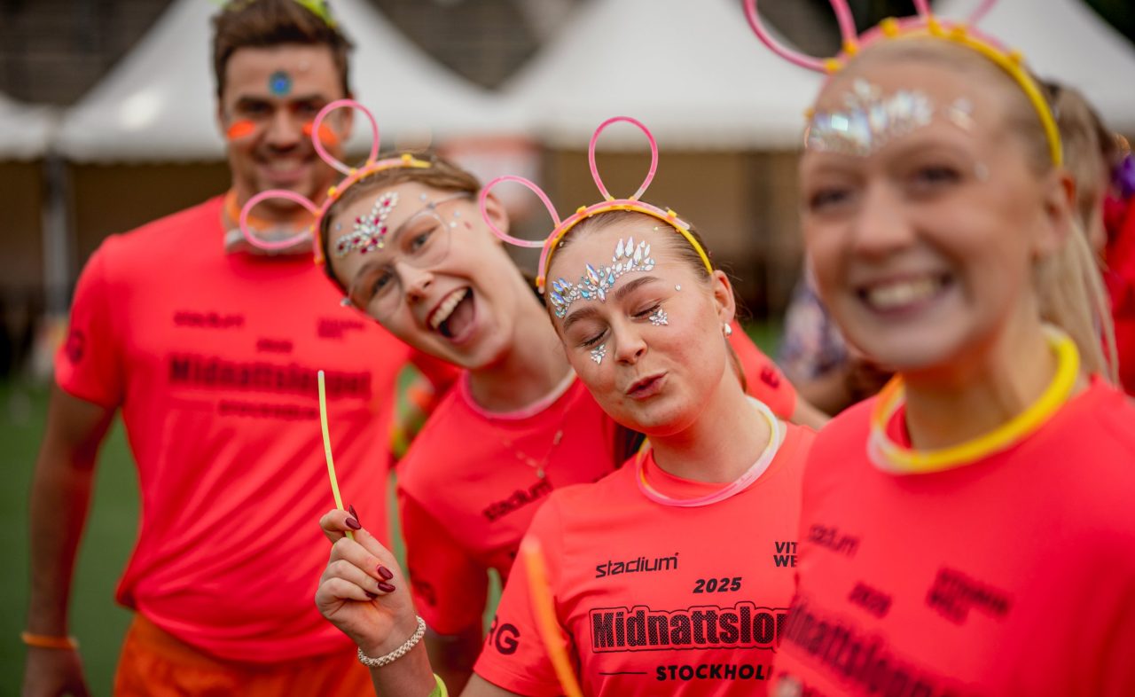Anmäl ett lag om 4 personer till Midnattsloppet