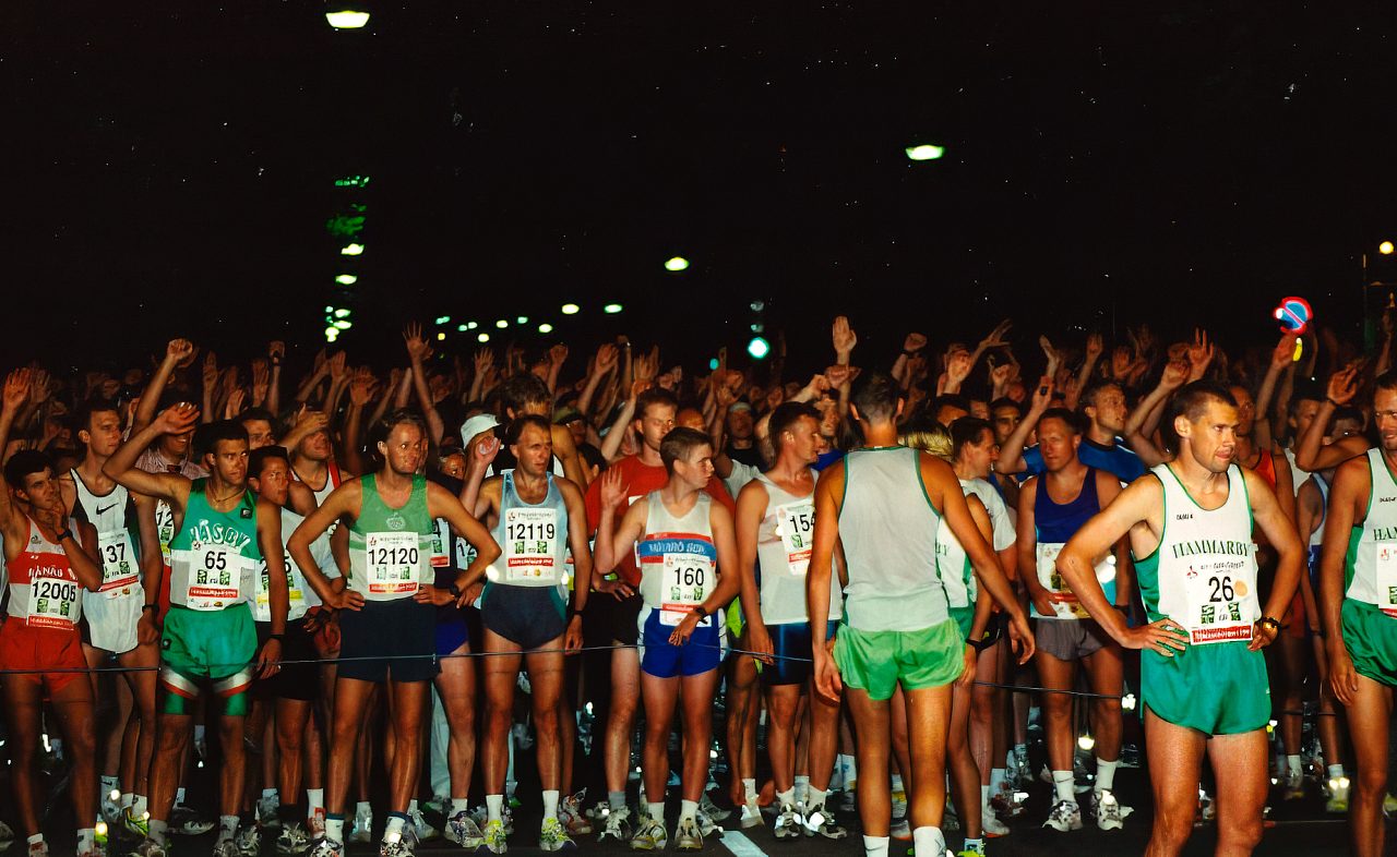 1999 historiska bilder löpareden starten